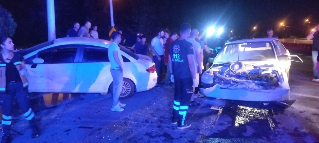 Tali yoldan dikkatsizce çıktı kazaya neden 2