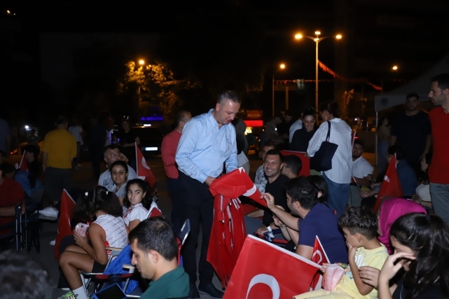 Valilik binası önünde tek yürek oldular 1