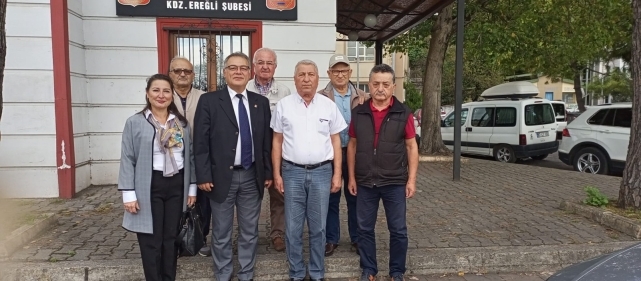 Muhittin Dikmen'e övgü dolu sözler; "Sizi partinizin örgüt çalışmalarındaki çalışkanlığınızla tanıyoruz" 1