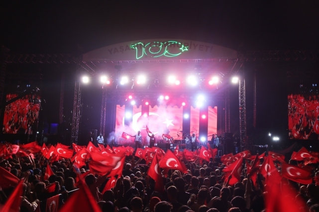 Kdz. Ereğli, Atatürk ve Cumhuriyet için yürüdü 5