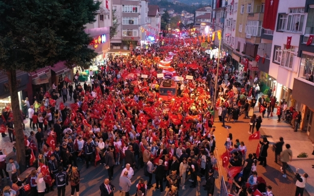 Kdz. Ereğli, Atatürk ve Cumhuriyet için yürüdü 2