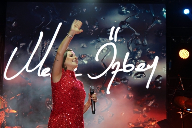 Merve Özbey, Kdz. Ereğli'nin coşkusuna coşku kattı 6