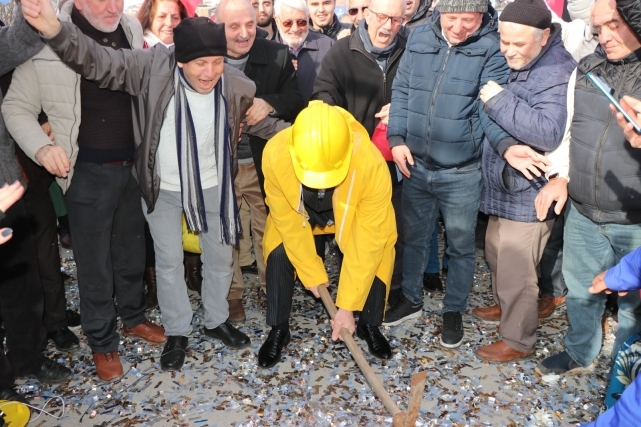 Sesli, binlerce kişiyle seçim startını verdi 2