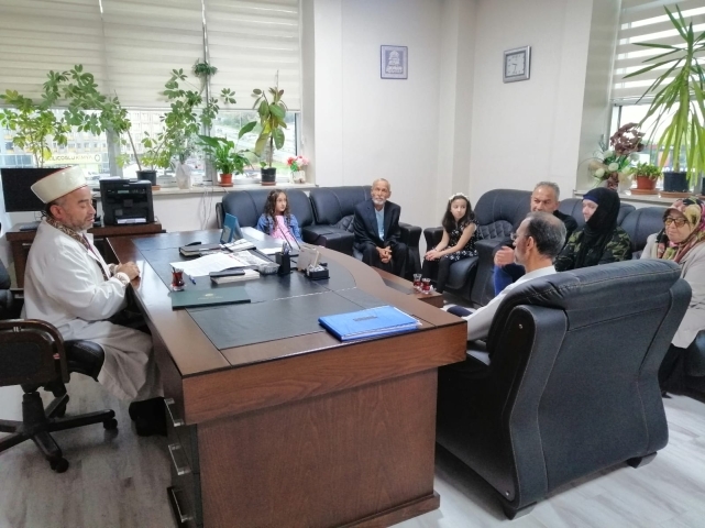 Alman Vatandaşı Barbara D, İslamiyeti Seçti ve Müslüman Oldu 1