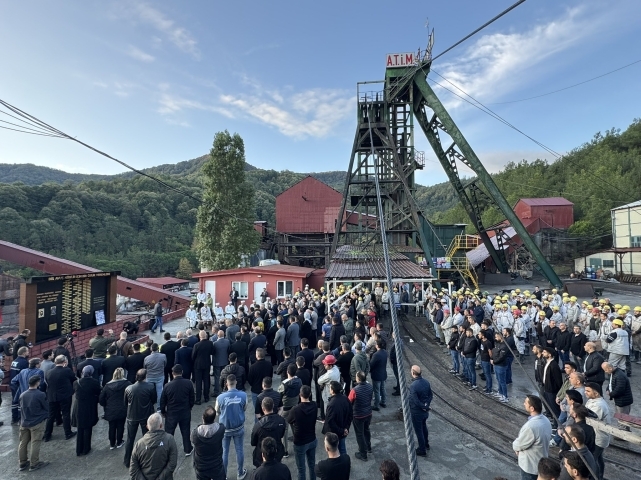 Amasra'daki faciada ölen işçiler 2. yıldönümünde dualarla anıldı 1