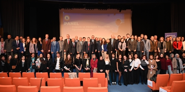 BEUN’da “Değişim ve Dönüşüm Sürecinde Öğretmen Olmak” başlıklı panel gerçekleştirildi 1