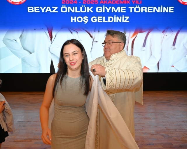 BEUN 2024-2025 Akademik Yılı Tıp Fakültesi Beyaz Önlük Giyme Töreni Gerçekleştirildi 1