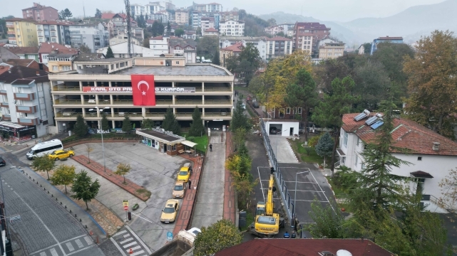 Çaycuma'da Acil Sokak'taki yol çalışmasında sona gelindi 1