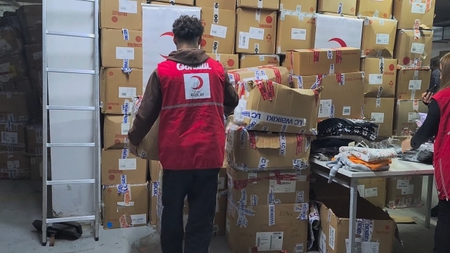 Gazzeli Abdullah, Zonguldak'ta ihtiyaç sahiplerinin imdadına koşuyor 4