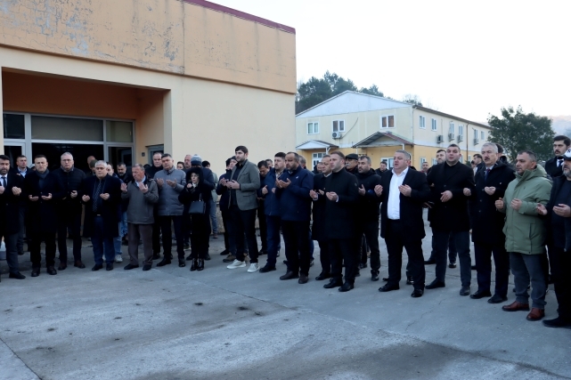 Facianın 42. yılında 103 madenci dualarla anıldı 5