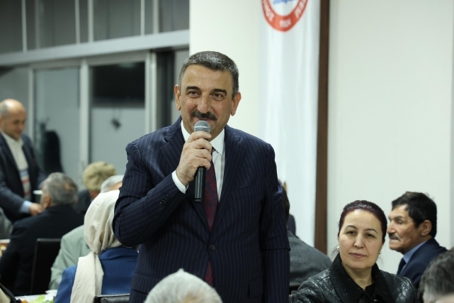 Vali Hacıbektaşoğlu, huzurevi sakinleriyle iftarda buluştu 1
