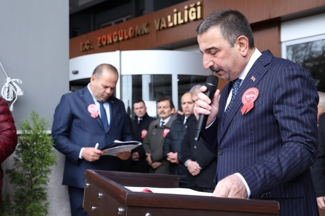 Zonguldak'ta 18 Mart şehitleri anıldı 5