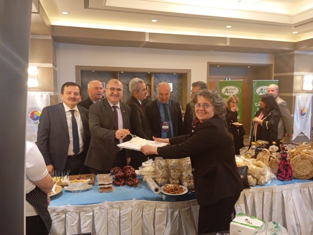 Zonguldak Ekonomi Zirvesi Yöresel Lezzetlerle Açıldı 2