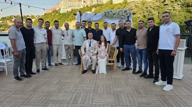 Serdar Kitapçı ve Tuğba Yılmaz Görkemli Bir Törenle Nişanlandı 4