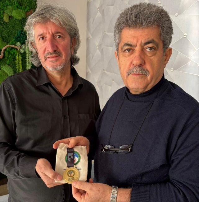 Zonguldak Gazeteciler Cemiyeti Başkanı Akbıyık, Kazakistan’da Türk Dünyası Hizmet Ödülü Aldı 3