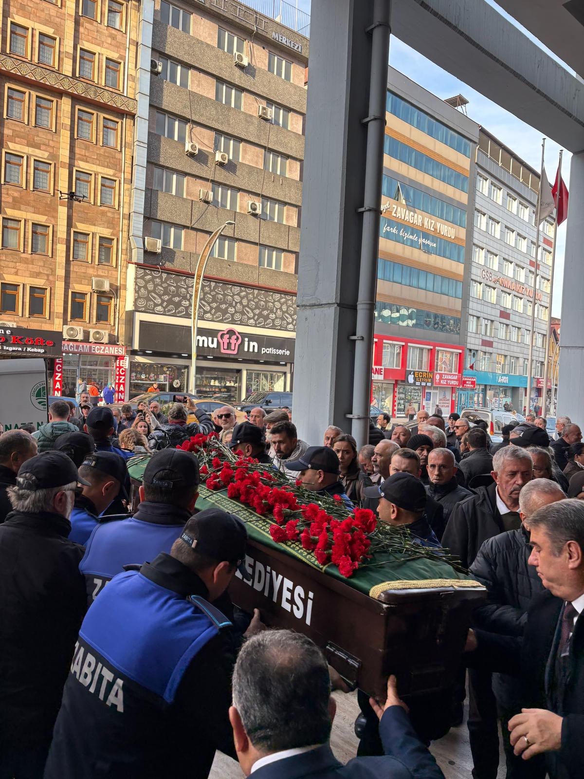 Eski Zonguldak Belediye Başkanı Yüksel Aytaç son yolculuğuna uğurlandı 1
