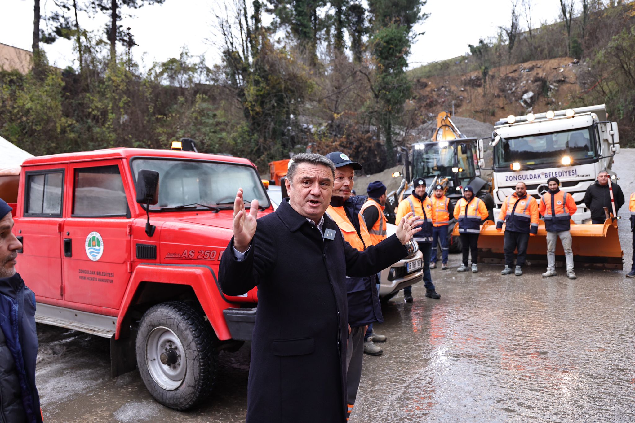 Zonguldak Belediyesi Kışa Hazır: 3 Bin 500 Ton Tuz Stoklandı, 200 Personel Teyakkuzda 2