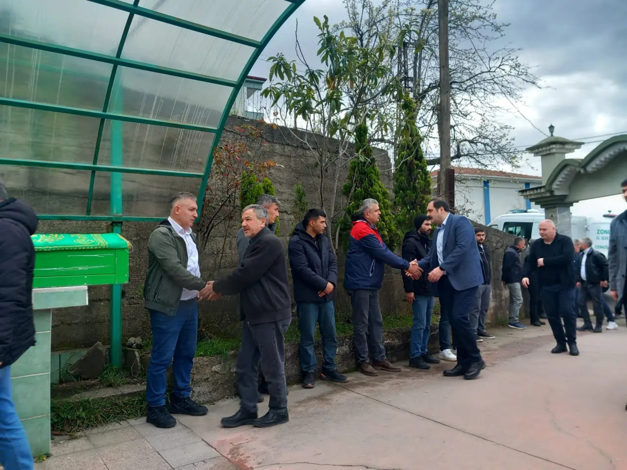 Genç yaşta kansere yenik düşen Ertuğrul Hamut son yolculuğuna uğurlandı 1