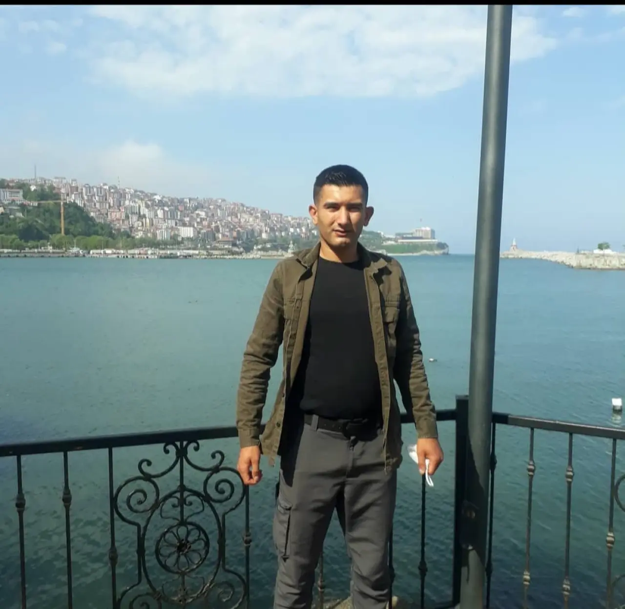 Genç yaşta kansere yenik düşen Ertuğrul Hamut son yolculuğuna uğurlandı 2