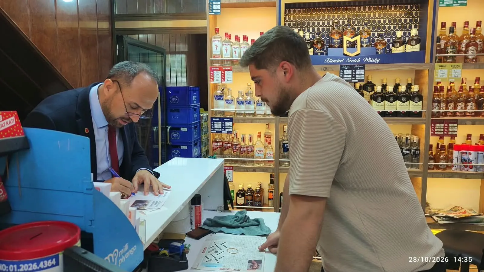 Saadet Partisi Zonguldak İl Başkanı Burak Erol, Kilimli ilçesinde esnaf ve vatandaşlarla bir araya geldi. İşletme maliyetleri ve alım gücündeki düşüşün küçük esnafı zorladığını belirten Erol, ilçenin ekonomik sorunlarına yönelik somut adımlar atılması gerektiğini söyledi.