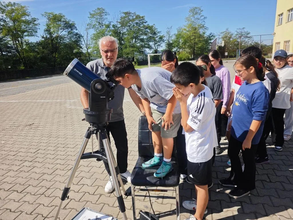 Zonguldak Bülent Ecevit Üniversitesi (BEUN) akademisyenleri ve lisansüstü öğrencilerinin hazırladığı, TÜBİTAK 4009 kapsamındaki “Tekno Ekolojik Köy Laboratuvarı” projesi başarıyla tamamlandı.