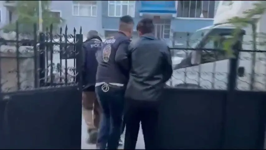Emniyet Genel Müdürlüğü koordinesinde düzenlenen operasyonlarda nitelikli dolandırıcılık ve yasa dışı bahisle mücadele edilirken, 75 şüpheli tutuklandı.