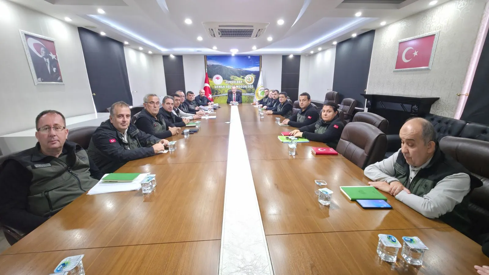 Orman Genel Müdürü Bekir Karacabey'in başkanlığında yapılan toplantıda, yılın kalan dönemindeki faaliyetler ve gelecek yılın programı değerlendirildi.